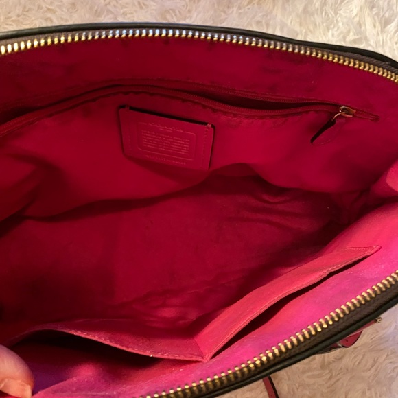 Coach Handbag With Strap - Picture 4 of 11